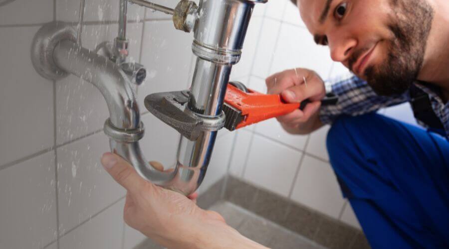 Professional water heater repair in Teec Nos Pos, AZ